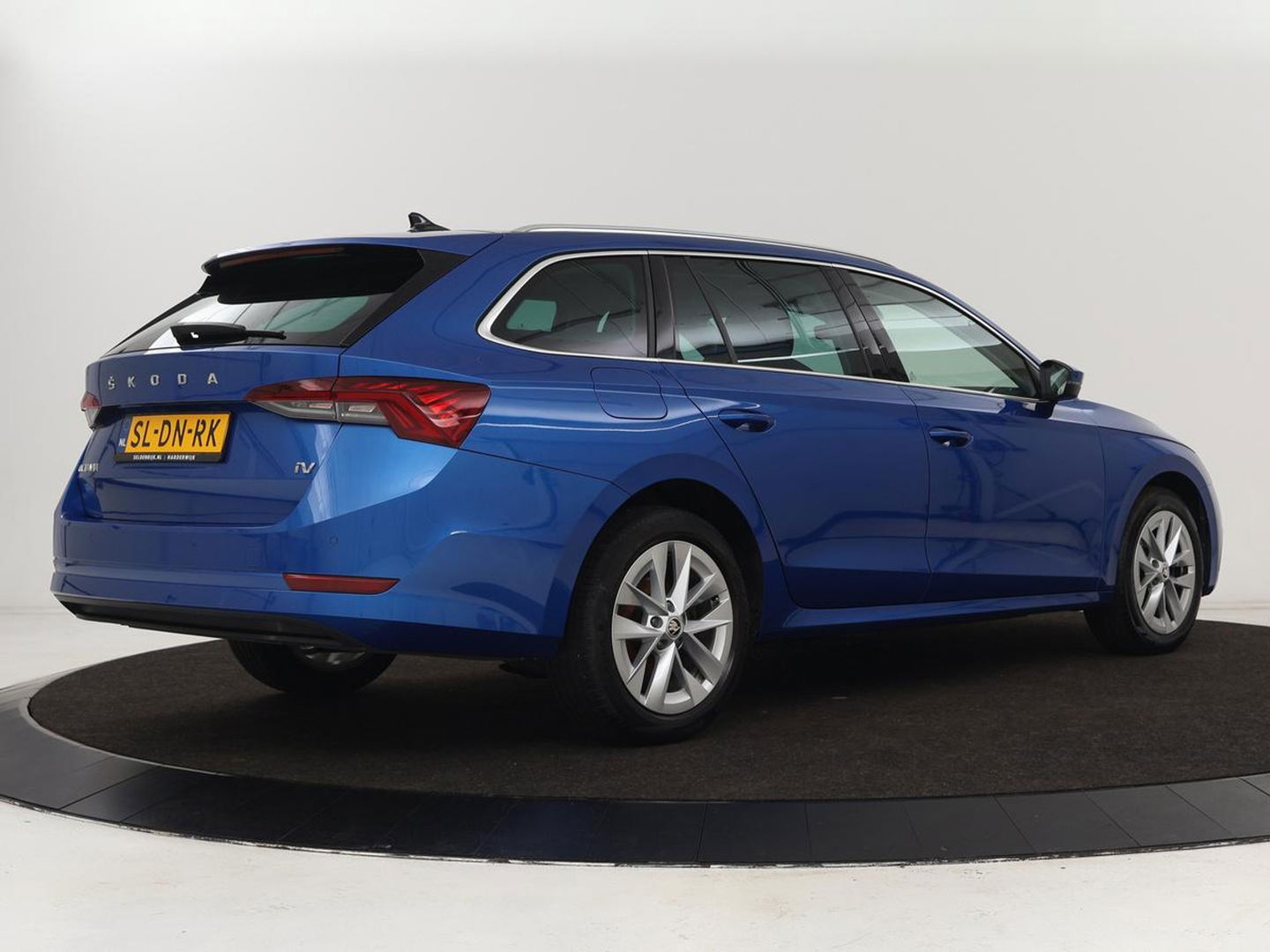 Škoda Octavia 1.4 TSI iV PHEV Business Edition Plus | Stoel & stuurverwarming | Massage | Head-Up | Adaptive cruise | Carplay | Keyless | Navigatie | Plug In