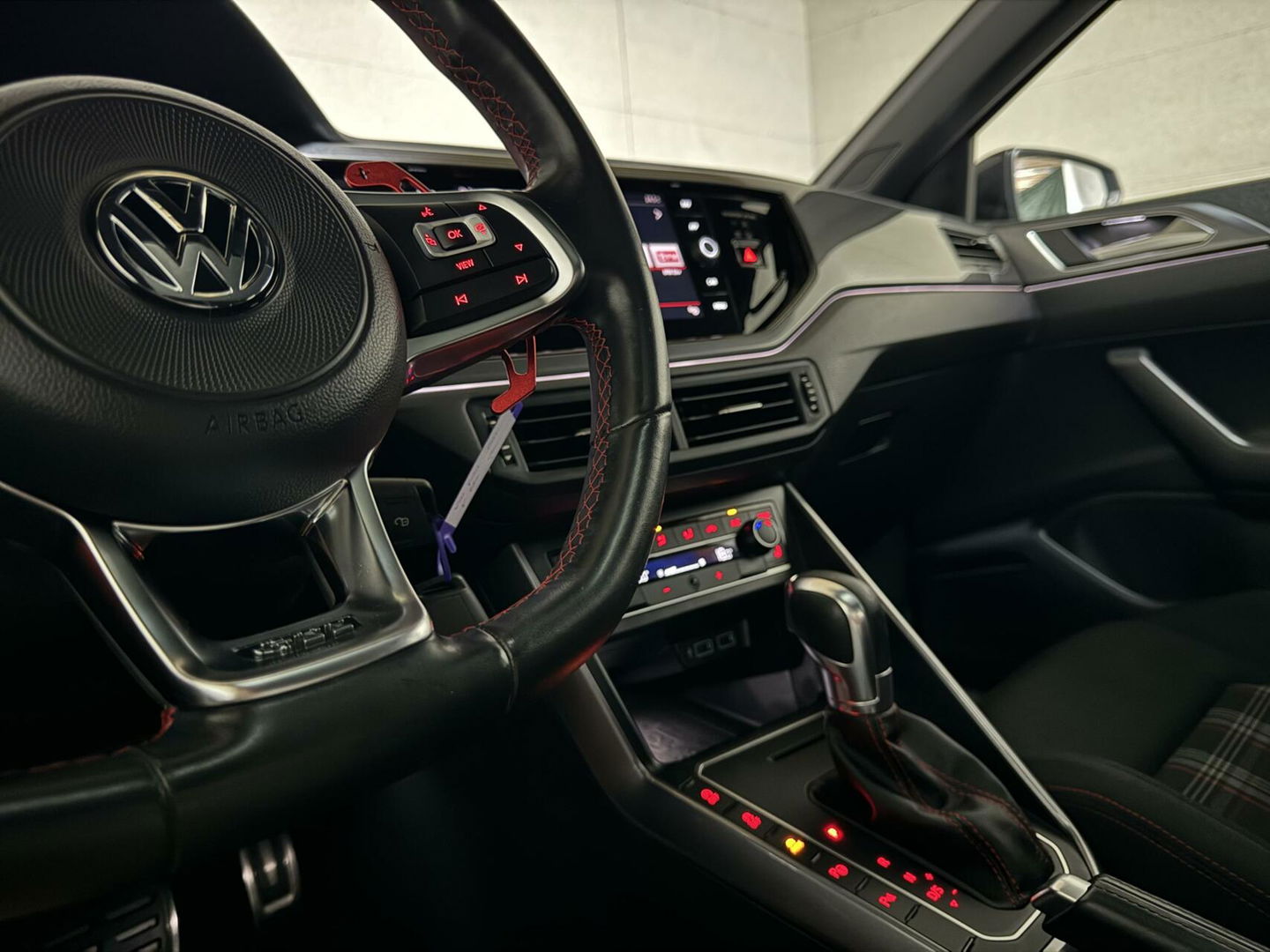 Volkswagen Polo 2.0 TSI GTI Pano Virtual CarPlay Camera ACC NAP
