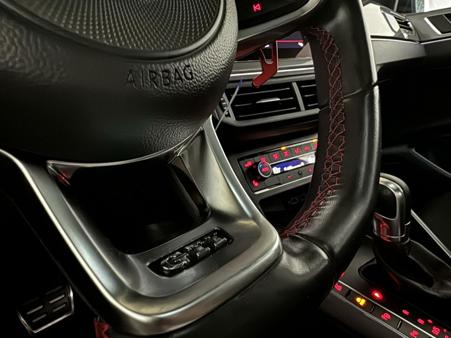 Volkswagen Polo 2.0 TSI GTI Pano Virtual CarPlay Camera ACC NAP