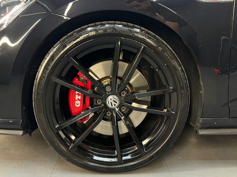 Volkswagen Golf 2.0 TSI GTI Performance Pano|Keyl|DCC|Camera