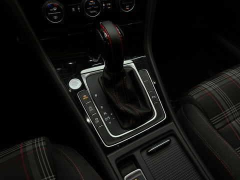 Volkswagen Golf 2.0 TSI GTI Performance Pano|Keyl|DCC|Camera