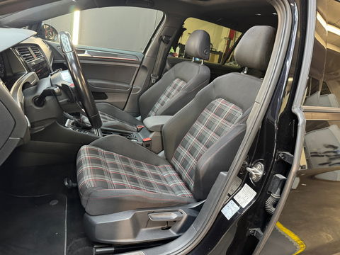Volkswagen Golf 2.0 TSI GTI Performance Pano|Keyl|DCC|Camera