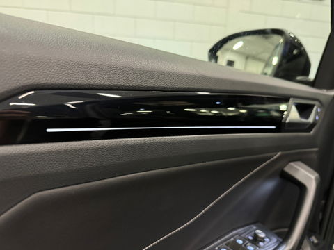 Volkswagen T-Roc 1.5 TSI R-Line Pano|Keyless|Sfeer|Camera|IQ