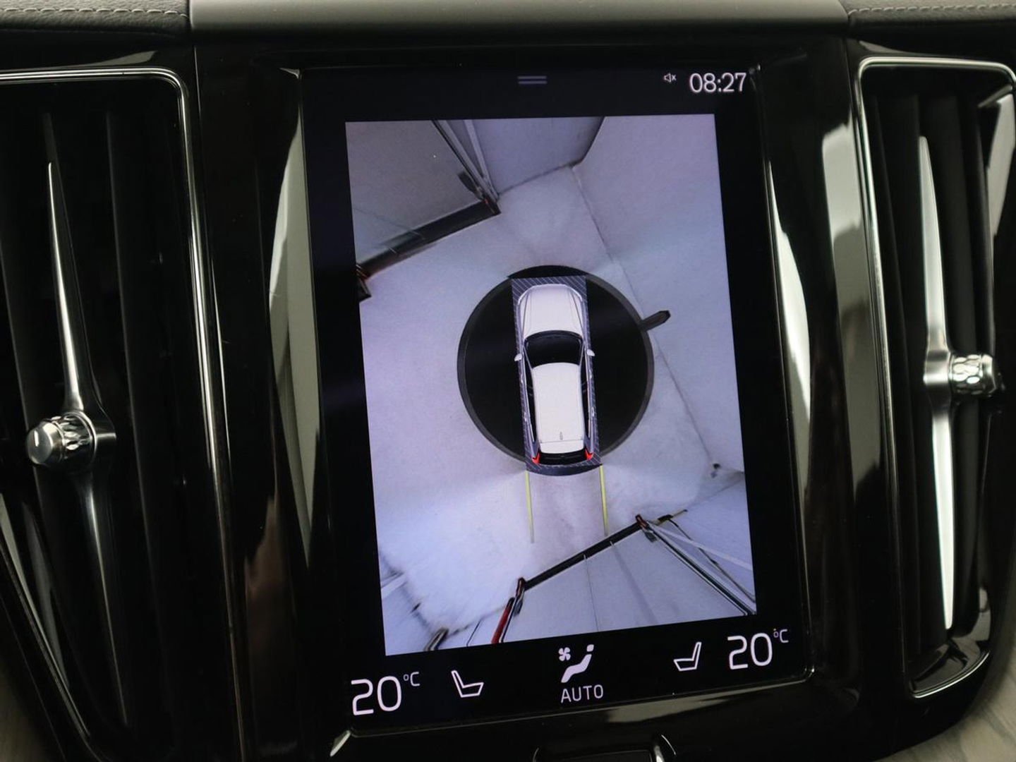 Volvo XC60 2.0 Recharge T6 AWD Inscription | Panoramadak | Leder | Head-Up | Stoel & stuurverwarming | 360 Camera | Harman/Kardon | Carplay | Navigatie | Adaptive cruise | PHEV | Plug In
