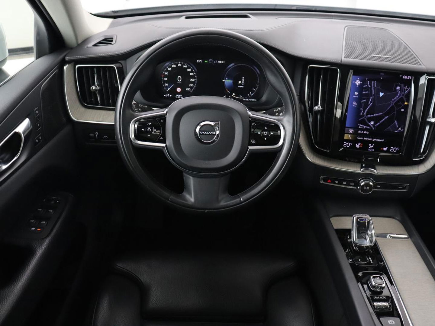 Volvo XC60 2.0 Recharge T6 AWD Inscription | Panoramadak | Leder | Head-Up | Stoel & stuurverwarming | 360 Camera | Harman/Kardon | Carplay | Navigatie | Adaptive cruise | PHEV | Plug In