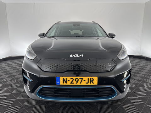 Kia e-Niro DynamicPlusLine 64 kWh (INCL-BTW) Aut.*PANO | 1/2LEATHER | FULL-LED | NAVI-FULLMAP | DAB+ | ADAPTIVE-CRUISE | CAMERA | COMFORT-SEATS | KEYLESS | DIGI-COCKPIT | SHIFT-PADDLES | HEATED-SEATS | CARPLAY | LANE-ASSIST |