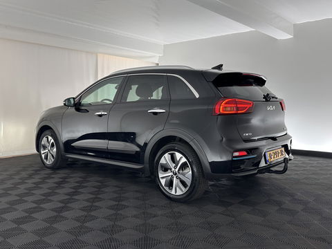 Kia e-Niro DynamicPlusLine 64 kWh (INCL-BTW) Aut.*PANO | 1/2LEATHER | FULL-LED | NAVI-FULLMAP | DAB+ | ADAPTIVE-CRUISE | CAMERA | COMFORT-SEATS | KEYLESS | DIGI-COCKPIT | SHIFT-PADDLES | HEATED-SEATS | CARPLAY | LANE-ASSIST |
