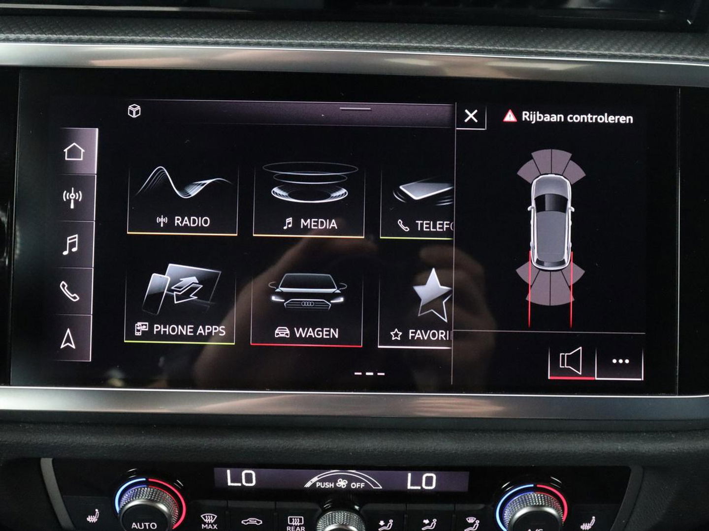Audi Q3 45 TFSI e S edition | Stoelverwarming | Adaptive cruise | Carplay | 19'' | Virtual Cockpit | Sportstoelen | Half leder | Full LED | Parkeerhulp | PHEV | Plug In