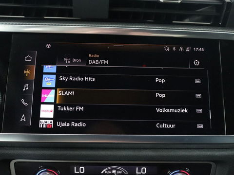 Audi Q3 45 TFSI e S edition | Stoelverwarming | Adaptive cruise | Carplay | 19'' | Virtual Cockpit | Sportstoelen | Half leder | Full LED | Parkeerhulp | PHEV | Plug In