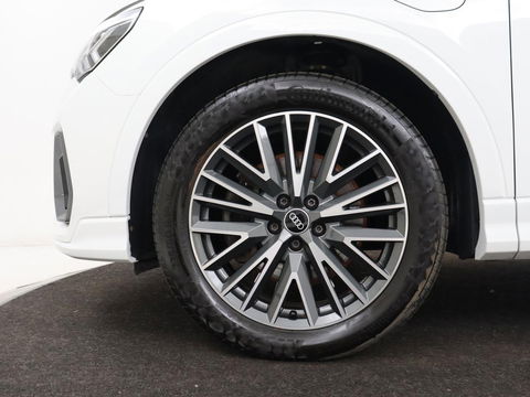 Audi Q3 45 TFSI e S edition | Stoelverwarming | Adaptive cruise | Carplay | 19'' | Virtual Cockpit | Sportstoelen | Half leder | Full LED | Parkeerhulp | PHEV | Plug In