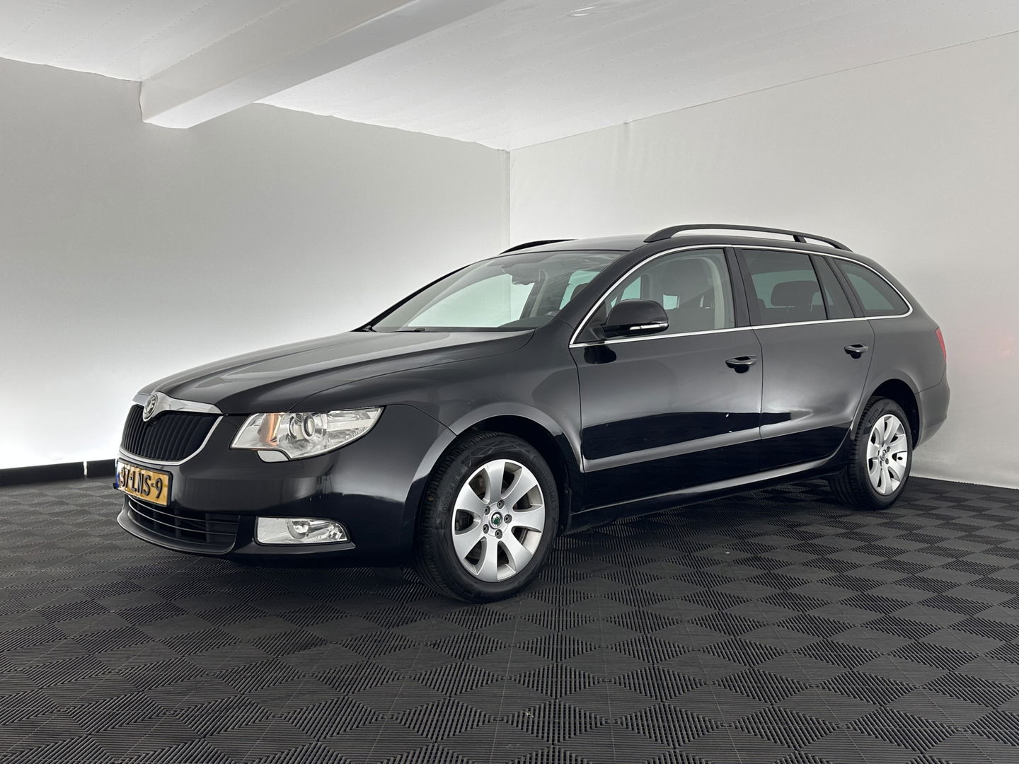 Škoda Superb Combi 1.8 TSI Comfort Business Line *NAVI-FULLMAP | COMFORT-SEATS | ECC | AMUNDSEN-AUDIO | PDC | CRUISE | PRIVACY-GLASS | 16''ALU*