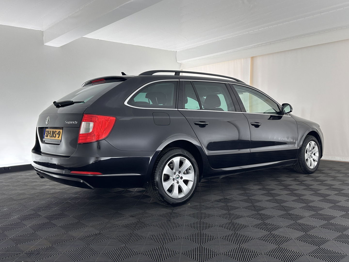 Škoda Superb Combi 1.8 TSI Comfort Business Line *NAVI-FULLMAP | COMFORT-SEATS | ECC | AMUNDSEN-AUDIO | PDC | CRUISE | PRIVACY-GLASS | 16''ALU*