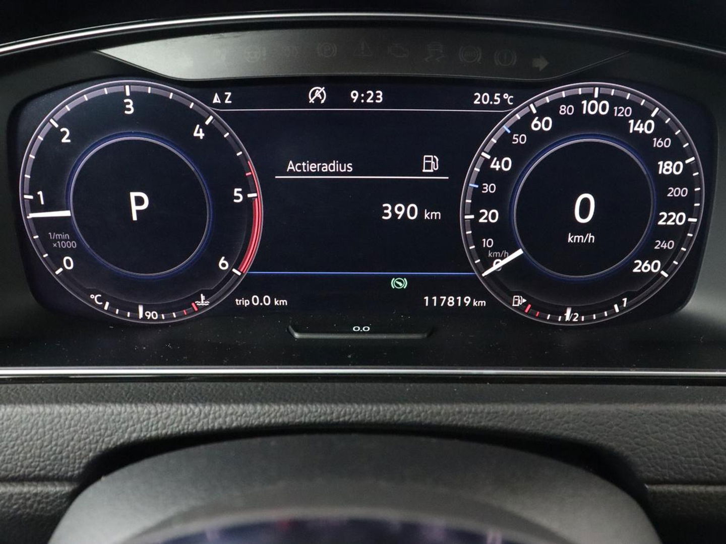 Volkswagen Golf 2.0 TDI R Line | Full LED | Adaptive cruise | Carplay | Sportstoelen | Virtual Cockpit | Verwarmde voorruit | Navigatie | Parkeerhulp