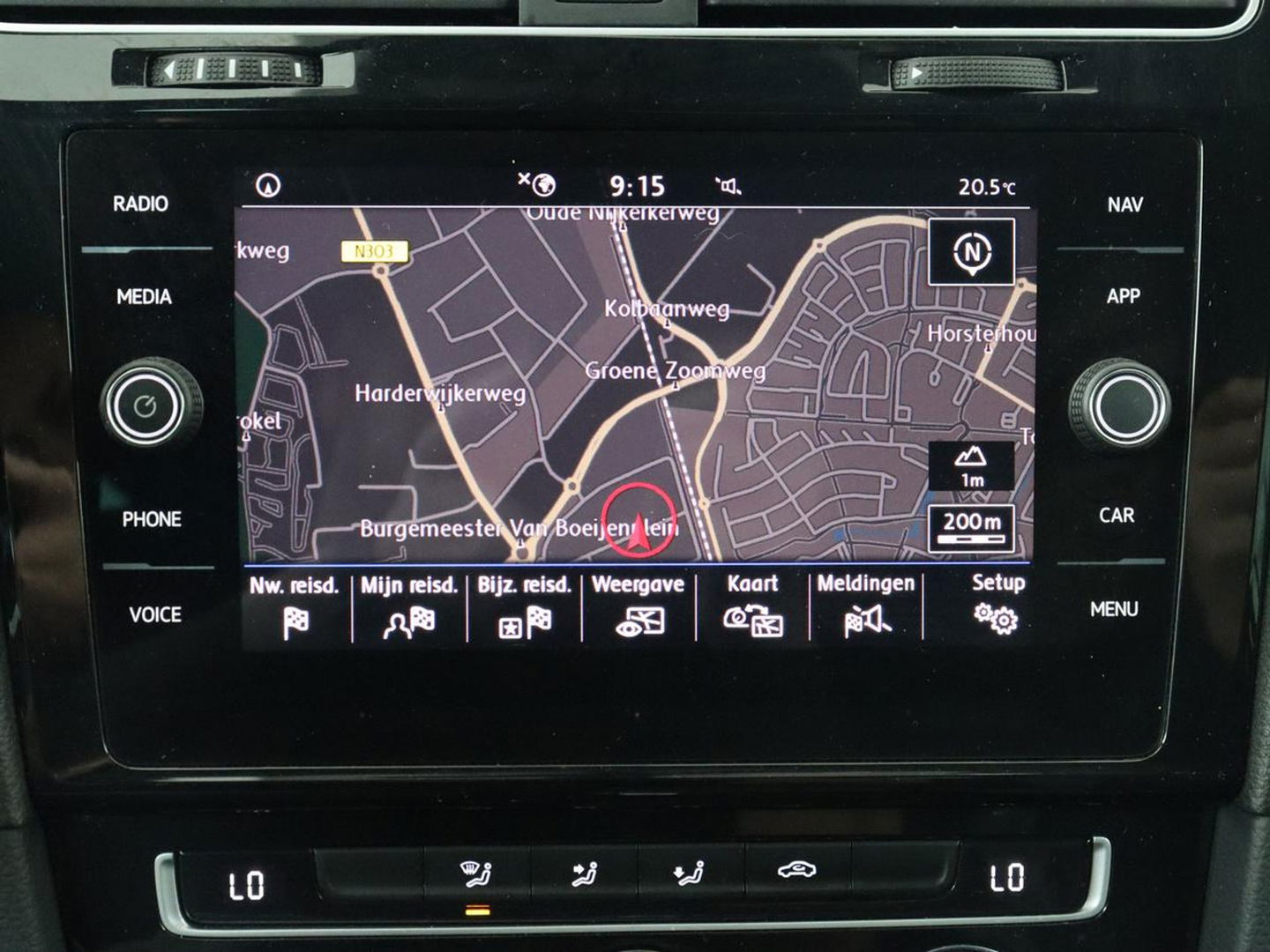 Volkswagen Golf 2.0 TDI R Line | Full LED | Adaptive cruise | Carplay | Sportstoelen | Virtual Cockpit | Verwarmde voorruit | Navigatie | Parkeerhulp