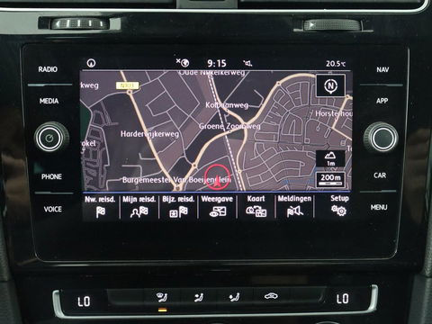 Volkswagen Golf 2.0 TDI R Line | Full LED | Adaptive cruise | Carplay | Sportstoelen | Virtual Cockpit | Verwarmde voorruit | Navigatie | Parkeerhulp