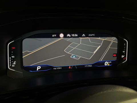 Volkswagen T-Roc 1.5 TSI R-Line MEMORY PANO KEYLESS VOL'