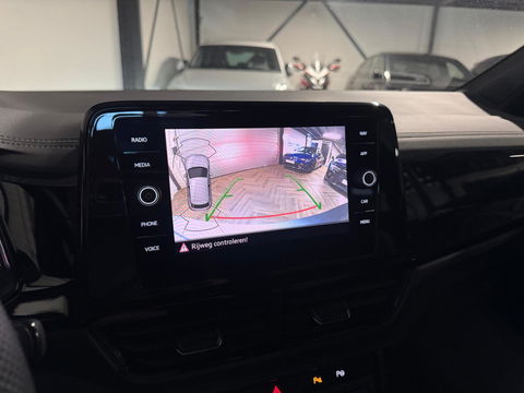 Volkswagen T-Roc 1.5 TSI R-Line MEMORY PANO KEYLESS VOL'
