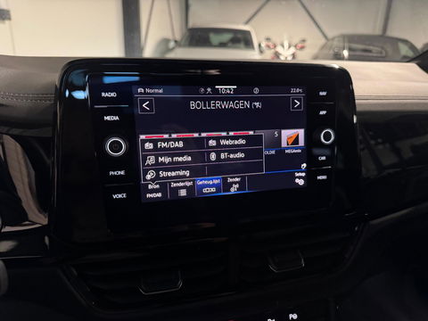 Volkswagen T-Roc 1.5 TSI R-Line MEMORY PANO KEYLESS VOL'