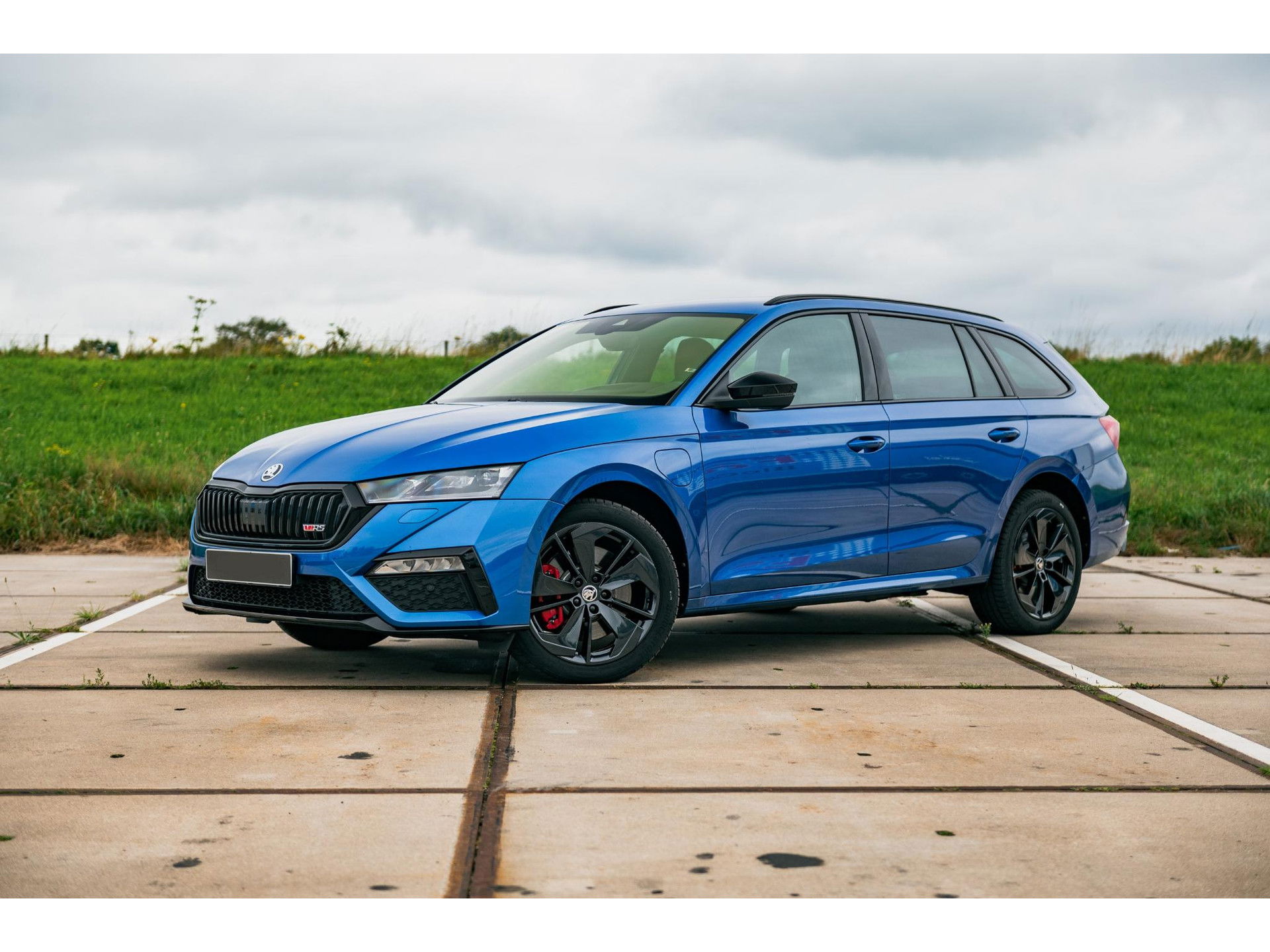 Škoda Octavia Combi 1.4 TSI RS iV PHEV | TREKHAAK | COMFORT SPORT STOELEN | ALCANTARA