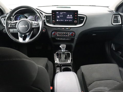 Kia Ceed 1.6 GDI PHEV DynamicPlusLine | Stoel & stuurverwarming | Adaptive cruise | Camera | Carplay | Keyless | Full LED | Climate control | Plug In