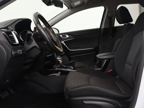 Kia Ceed 1.6 GDI PHEV DynamicPlusLine | Stoel & stuurverwarming | Adaptive cruise | Camera | Carplay | Keyless | Full LED | Climate control | Plug In