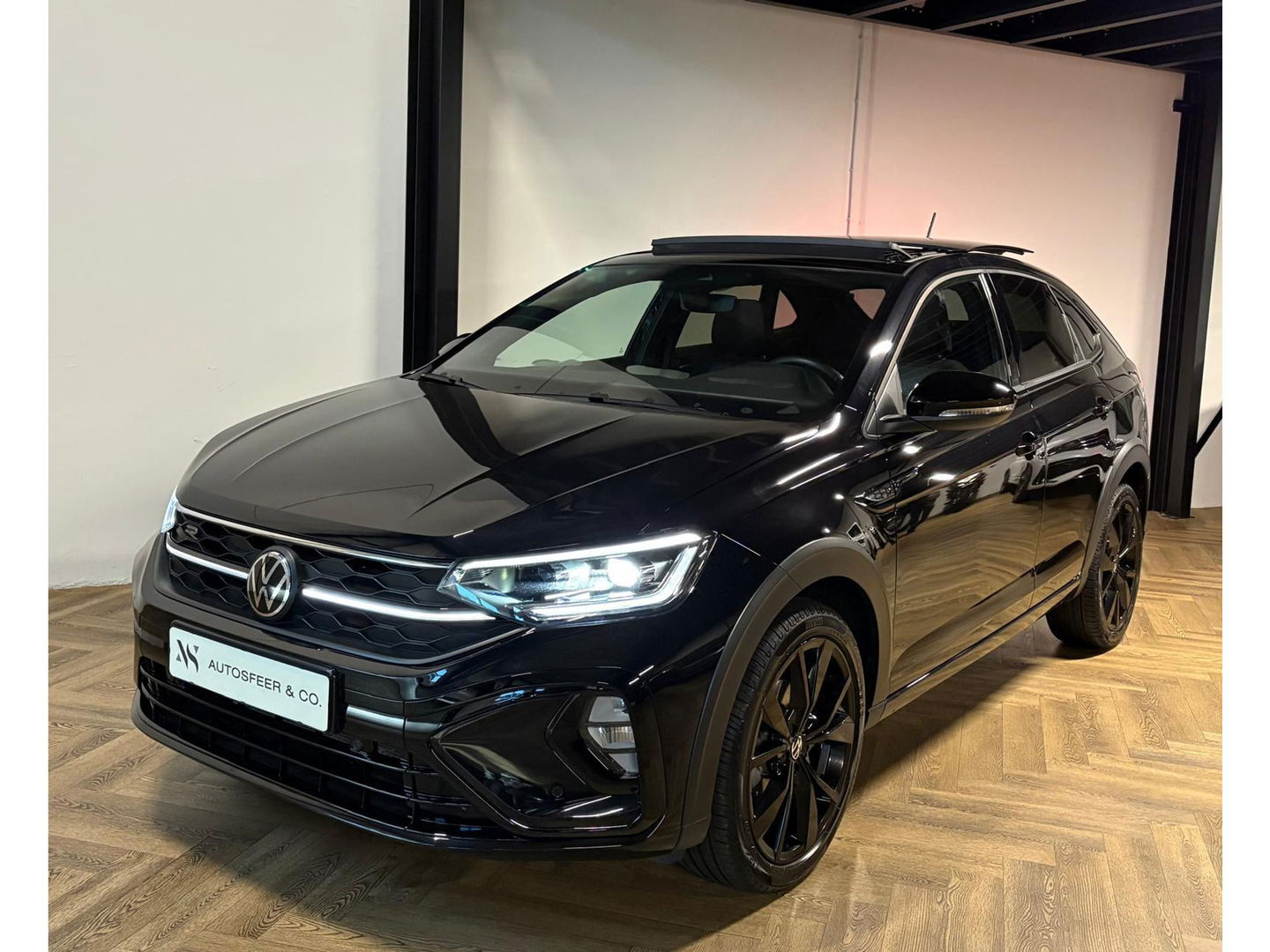 Volkswagen Taigo 1.5 TSI R-Line PANO CAM CARPLAY'