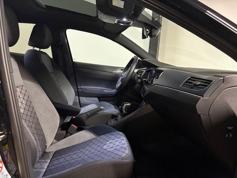 Volkswagen Taigo 1.5 TSI R-Line PANO CAM CARPLAY'