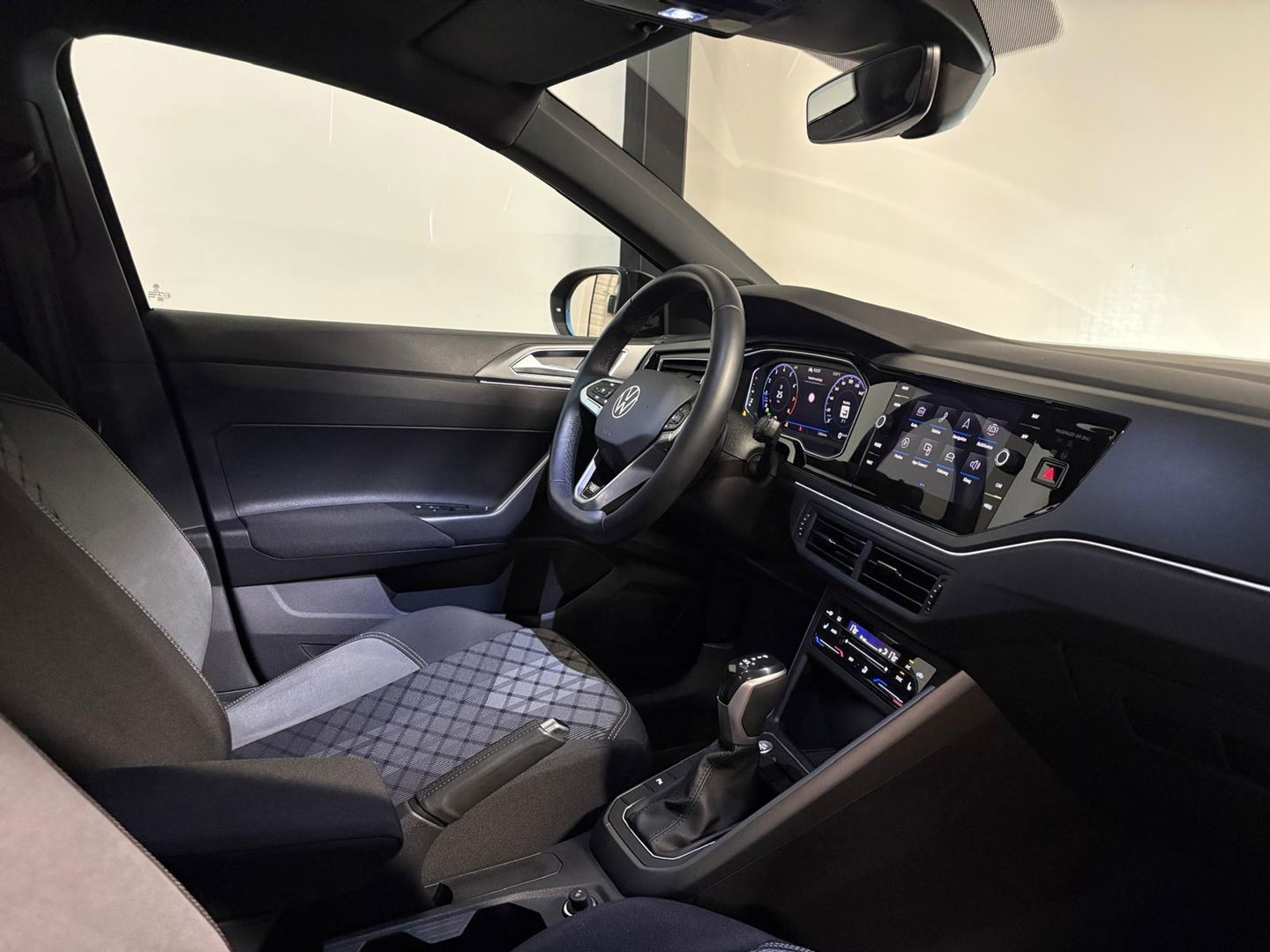 Volkswagen Taigo 1.5 TSI R-Line PANO CAM CARPLAY'