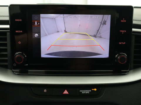 Kia Ceed 1.6 GDI PHEV DynamicPlusLine | Stoel & stuurverwarming | Adaptive cruise | Camera | Carplay | Keyless | Full LED | Climate control | Plug In