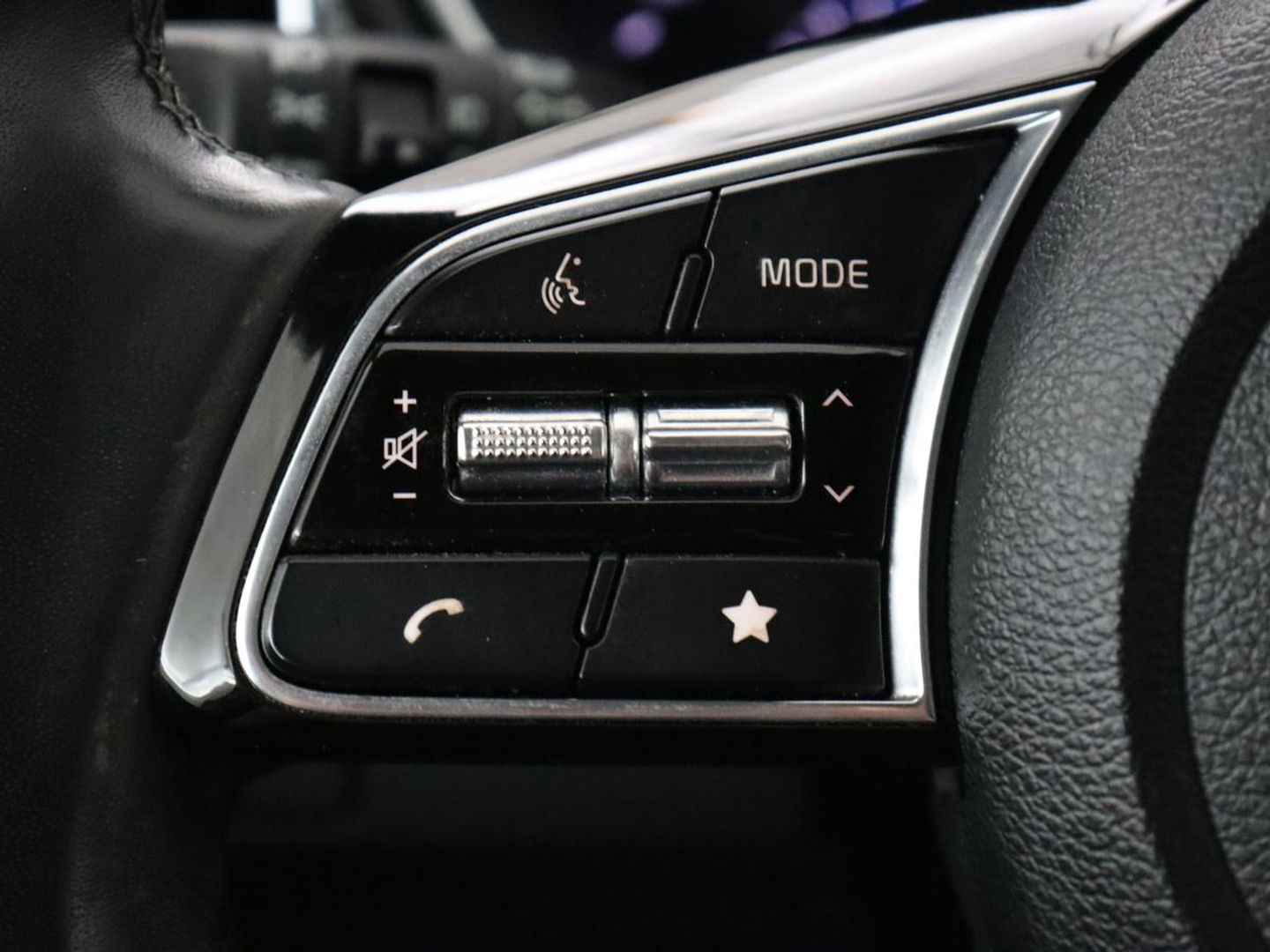 Kia Ceed 1.6 GDI PHEV DynamicPlusLine | Stoel & stuurverwarming | Adaptive cruise | Camera | Carplay | Keyless | Full LED | Climate control | Plug In