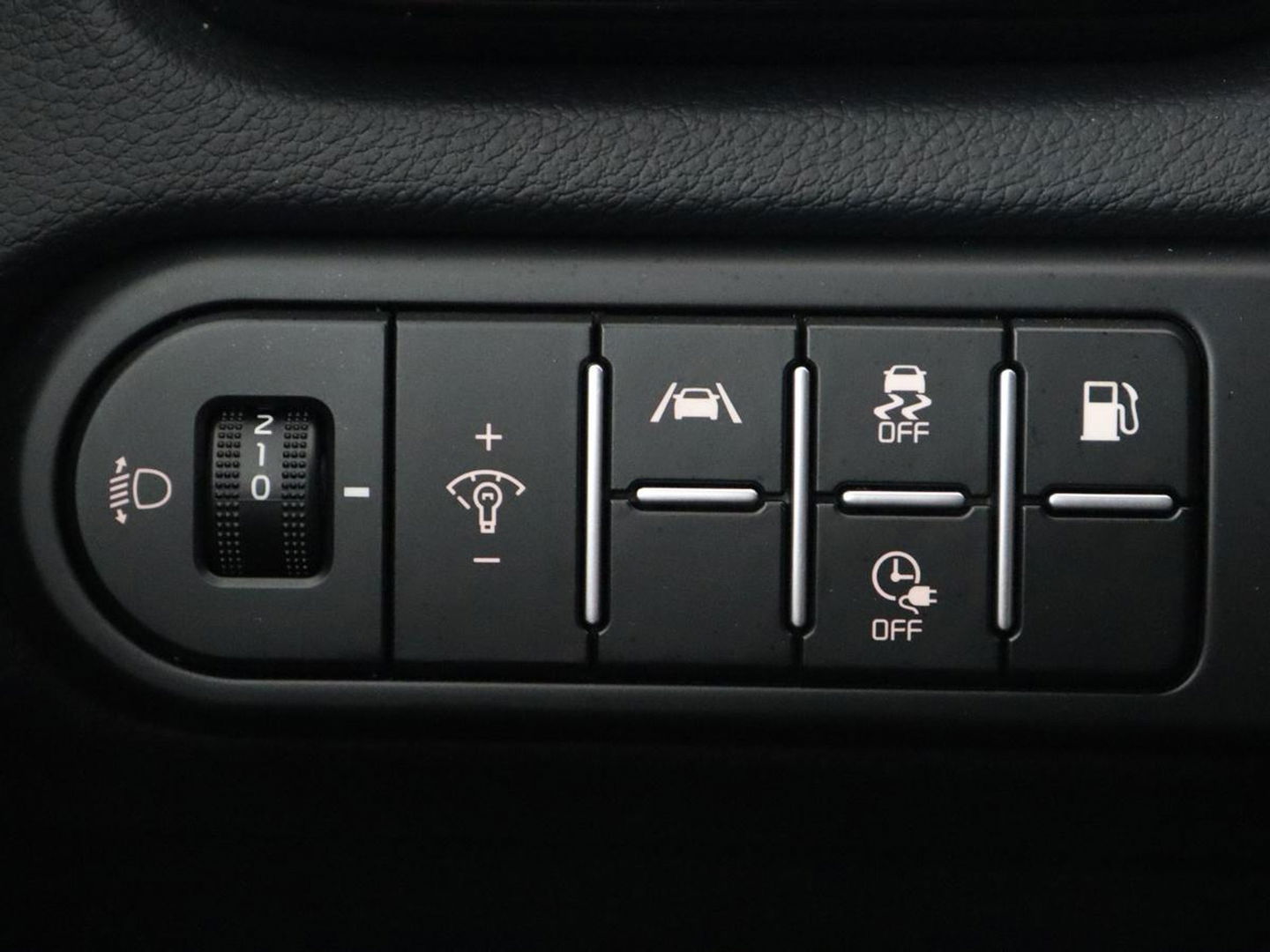 Kia Ceed 1.6 GDI PHEV DynamicPlusLine | Stoel & stuurverwarming | Adaptive cruise | Camera | Carplay | Keyless | Full LED | Climate control | Plug In