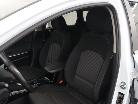 Kia Ceed 1.6 GDI PHEV DynamicPlusLine | Stoel & stuurverwarming | Adaptive cruise | Camera | Carplay | Keyless | Full LED | Climate control | Plug In