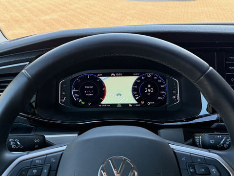Volkswagen Transporter 2.0 TDI 150pk Bulli - DC Leder - NL-Auto 1ste Eigenaar - Two Tone