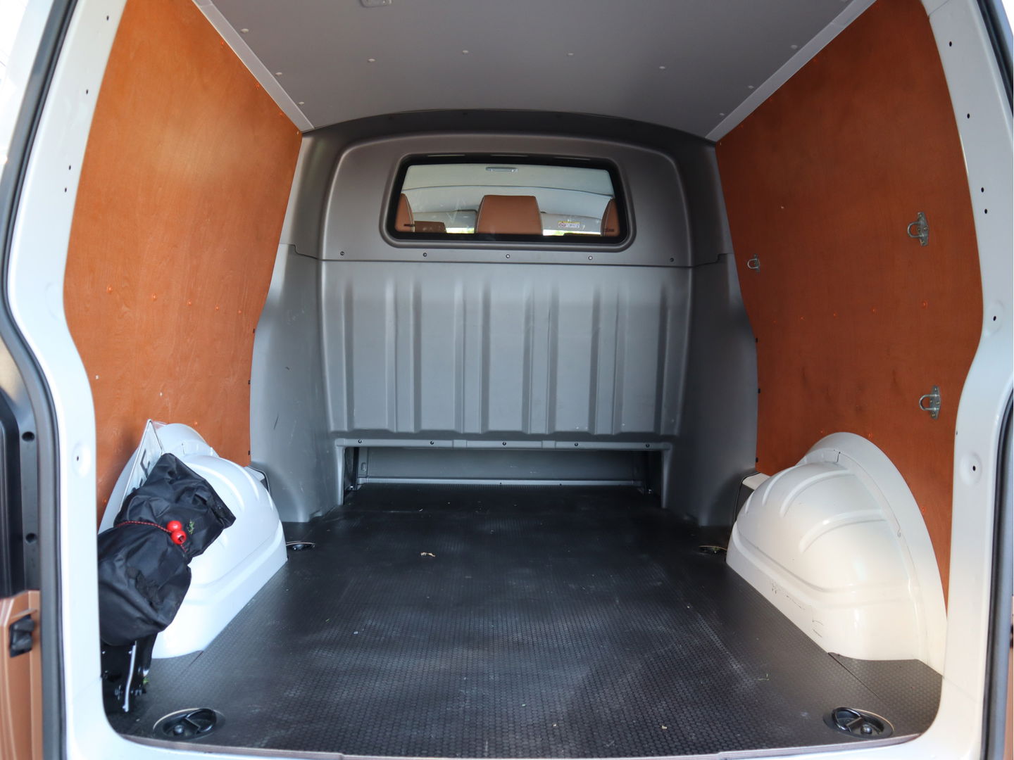 Volkswagen Transporter 2.0 TDI 150pk Bulli - DC Leder - NL-Auto 1ste Eigenaar - Two Tone