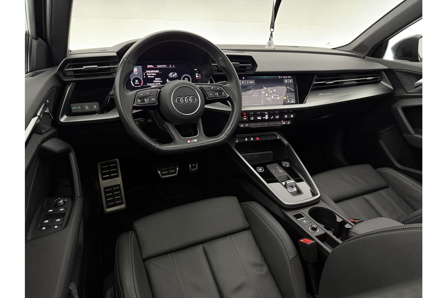 Audi A3 30 TFSI S-Line Pano LED Virtual Carplay ACC Clima Navi PDC 18''LMV