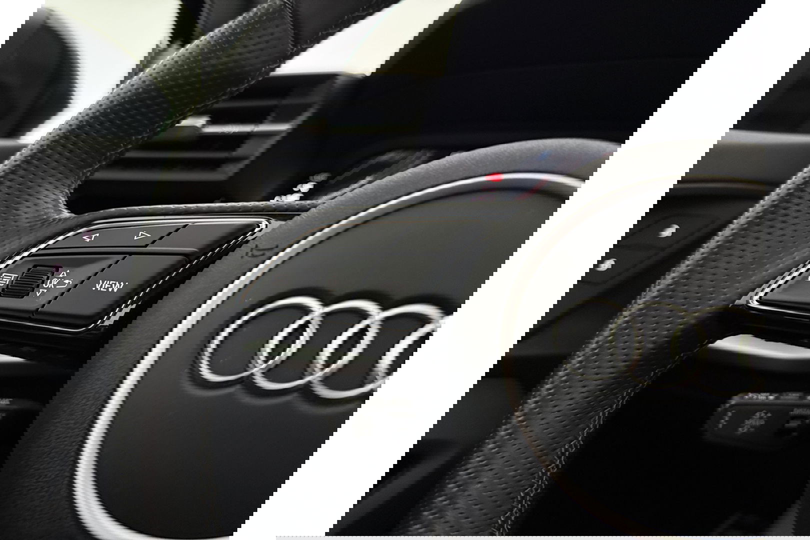 Audi A3 30 TFSI S-Line Pano LED Virtual Carplay ACC Clima Navi PDC 18''LMV