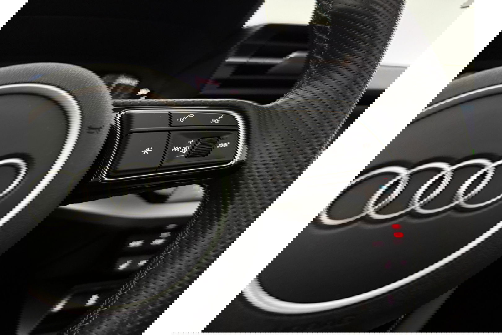 Audi A3 30 TFSI S-Line Pano LED Virtual Carplay ACC Clima Navi PDC 18''LMV