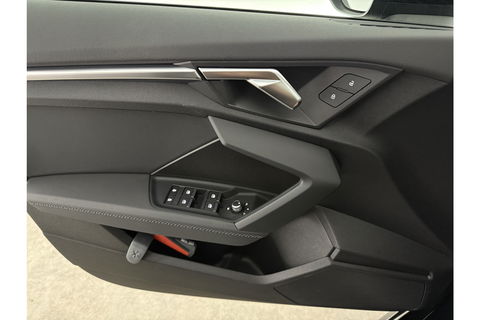 Audi A3 30 TFSI S-Line Pano LED Virtual Carplay ACC Clima Navi PDC 18''LMV
