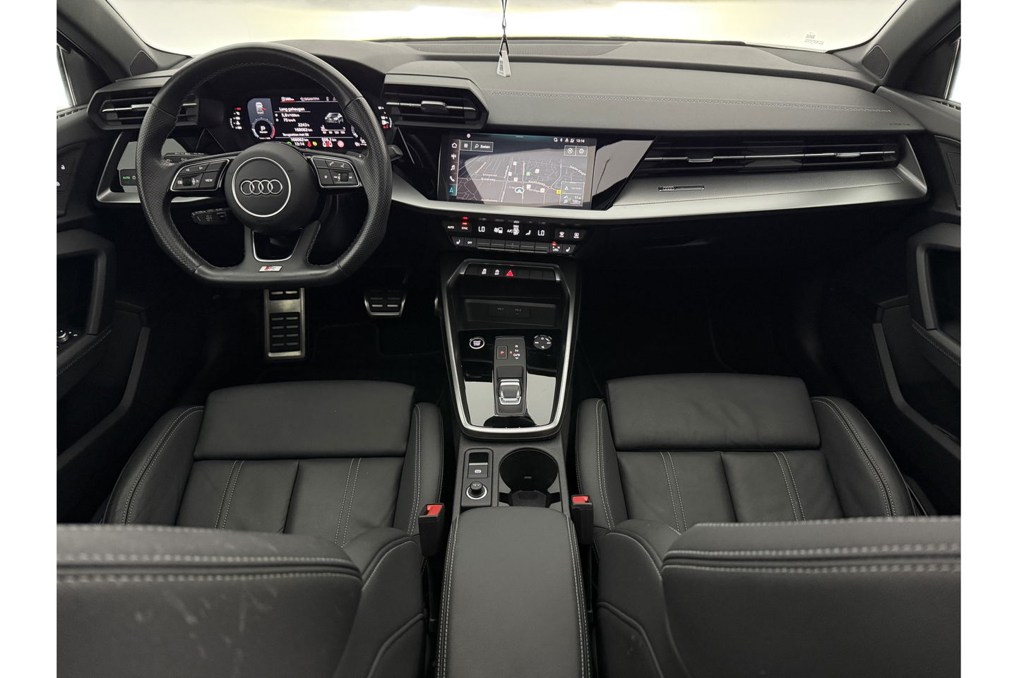 Audi A3 30 TFSI S-Line Pano LED Virtual Carplay ACC Clima Navi PDC 18''LMV