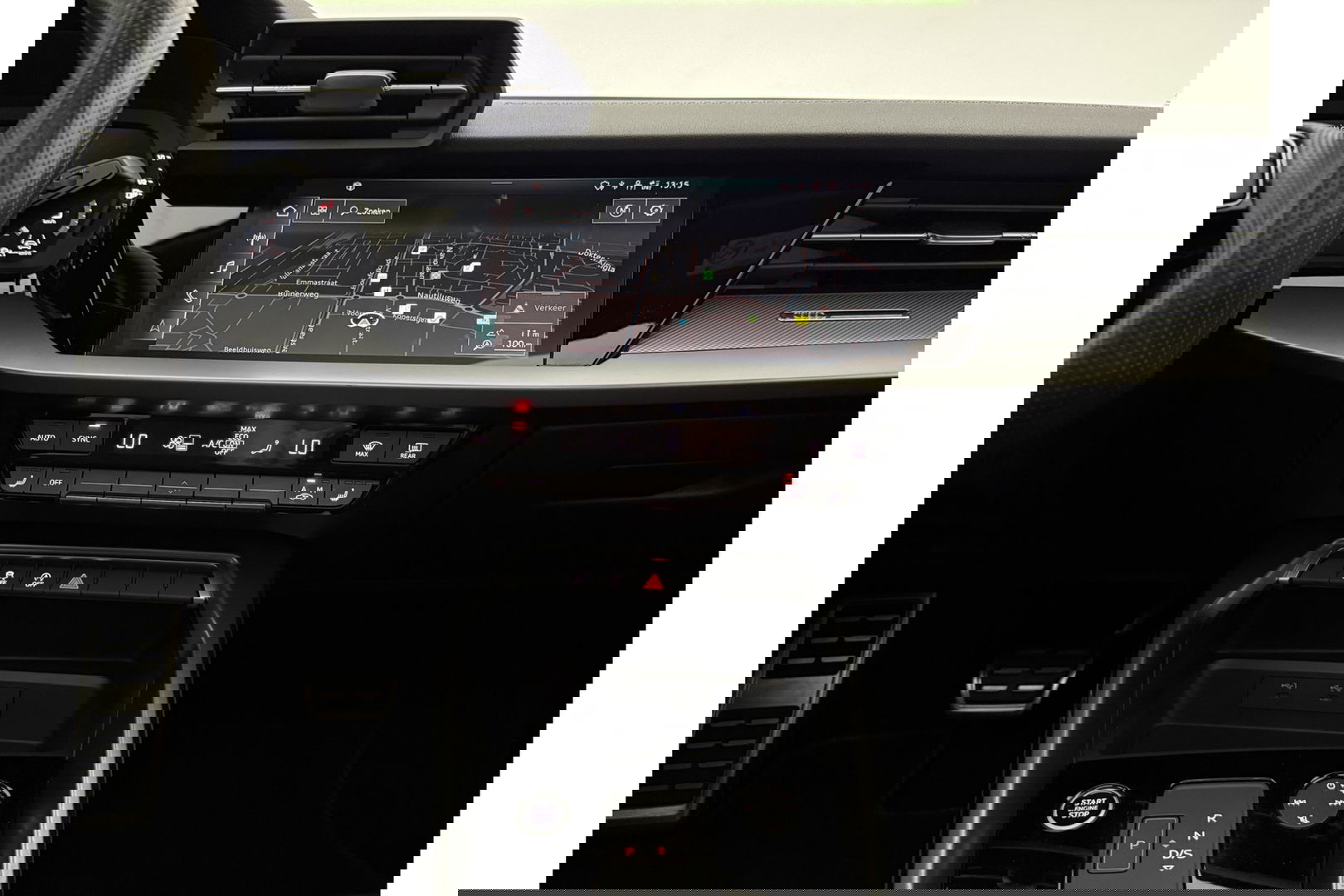 Audi A3 30 TFSI S-Line Pano LED Virtual Carplay ACC Clima Navi PDC 18''LMV