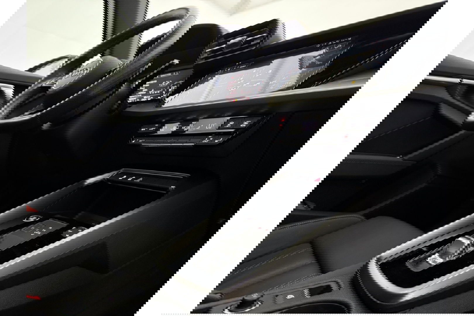 Audi A3 30 TFSI S-Line Pano LED Virtual Carplay ACC Clima Navi PDC 18''LMV