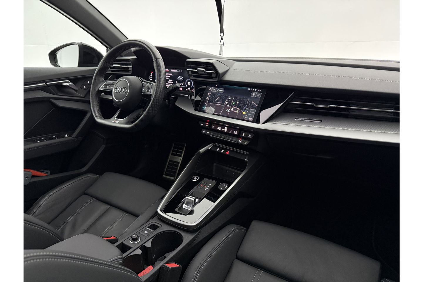 Audi A3 30 TFSI S-Line Pano LED Virtual Carplay ACC Clima Navi PDC 18''LMV