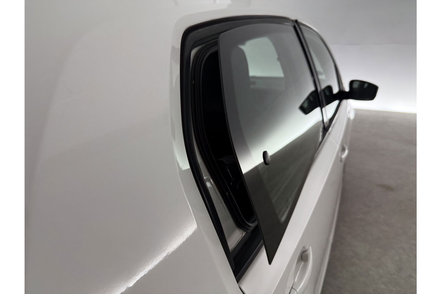 Volkswagen up! 1.0 move up! Airco Navigatie 15''LMV