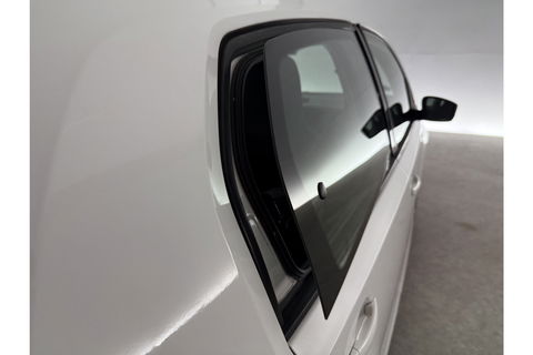 Volkswagen up! 1.0 move up! Airco Navigatie 15''LMV