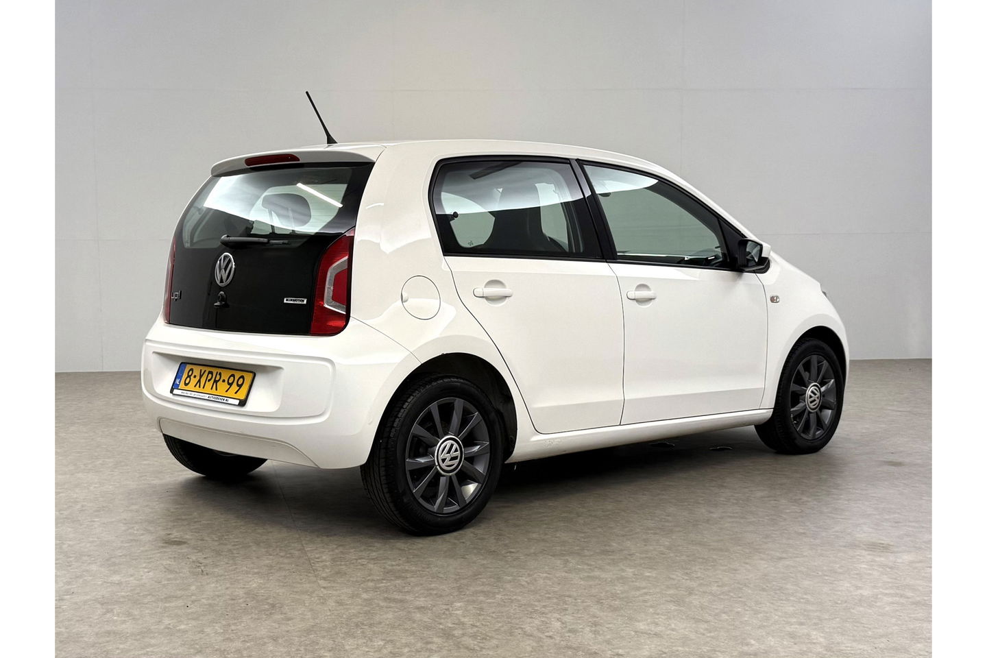 Volkswagen up! 1.0 move up! Airco Navigatie 15''LMV