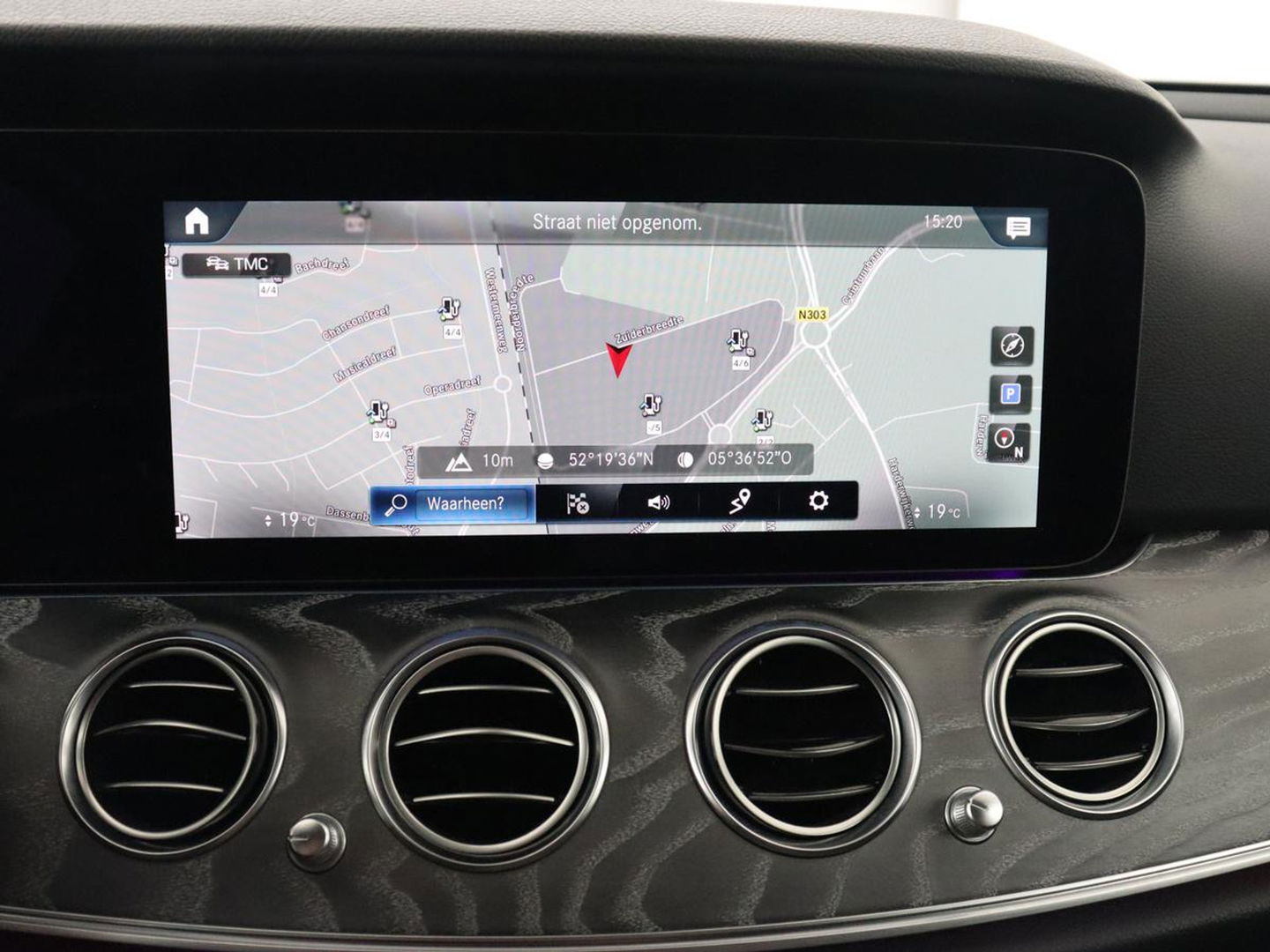 Mercedes-Benz E-Klasse 300e Avantgarde | Adaptive cruise | Stoelverwarming | 360 Camera | Carplay | Trekhaak | Sfeerverlichting | Half leder | Navigatie | Widescreen | Full LED | PHEV | Plug In