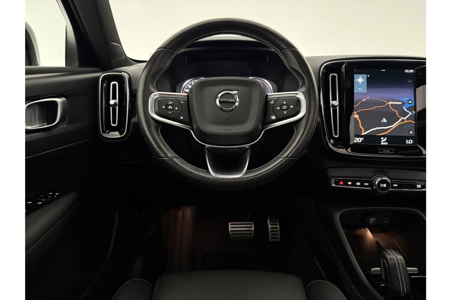 Volvo XC40 1.5 T5 Recharge Inscription 262PK Pano Camera Carplay LED Virtual Clima Cruise Navi Leder PDC 19''LMV
