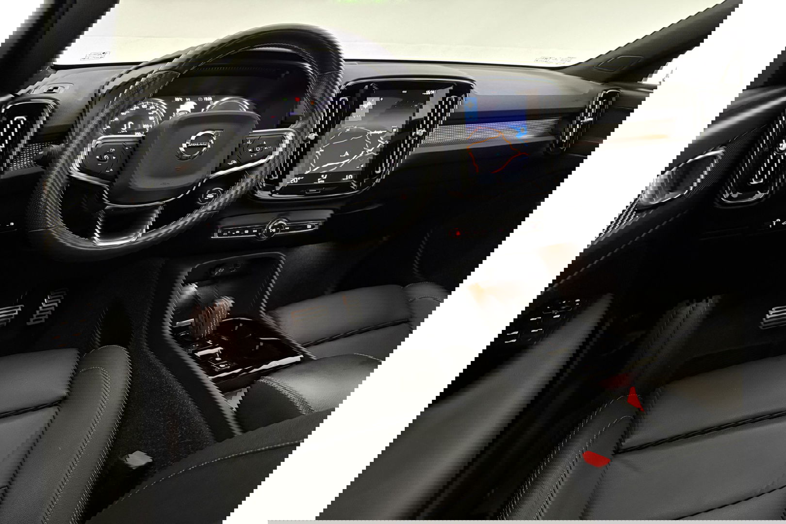 Volvo XC40 1.5 T5 Recharge Inscription 262PK Pano Camera Carplay LED Virtual Clima Cruise Navi Leder PDC 19''LMV