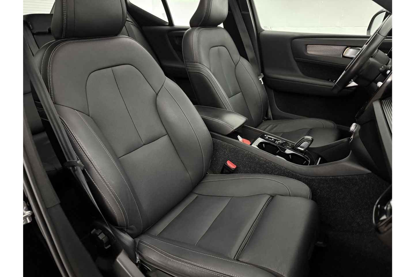 Volvo XC40 1.5 T5 Recharge Inscription 262PK Pano Camera Carplay LED Virtual Clima Cruise Navi Leder PDC 19''LMV