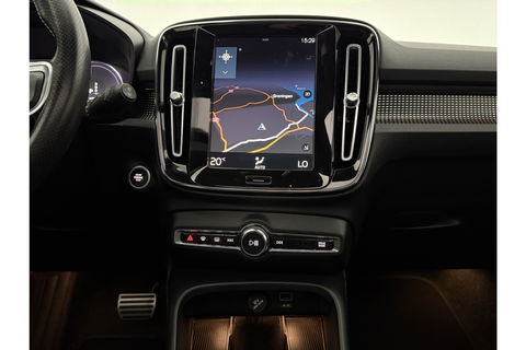 Volvo XC40 1.5 T5 Recharge Inscription 262PK Pano Camera Carplay LED Virtual Clima Cruise Navi Leder PDC 19''LMV